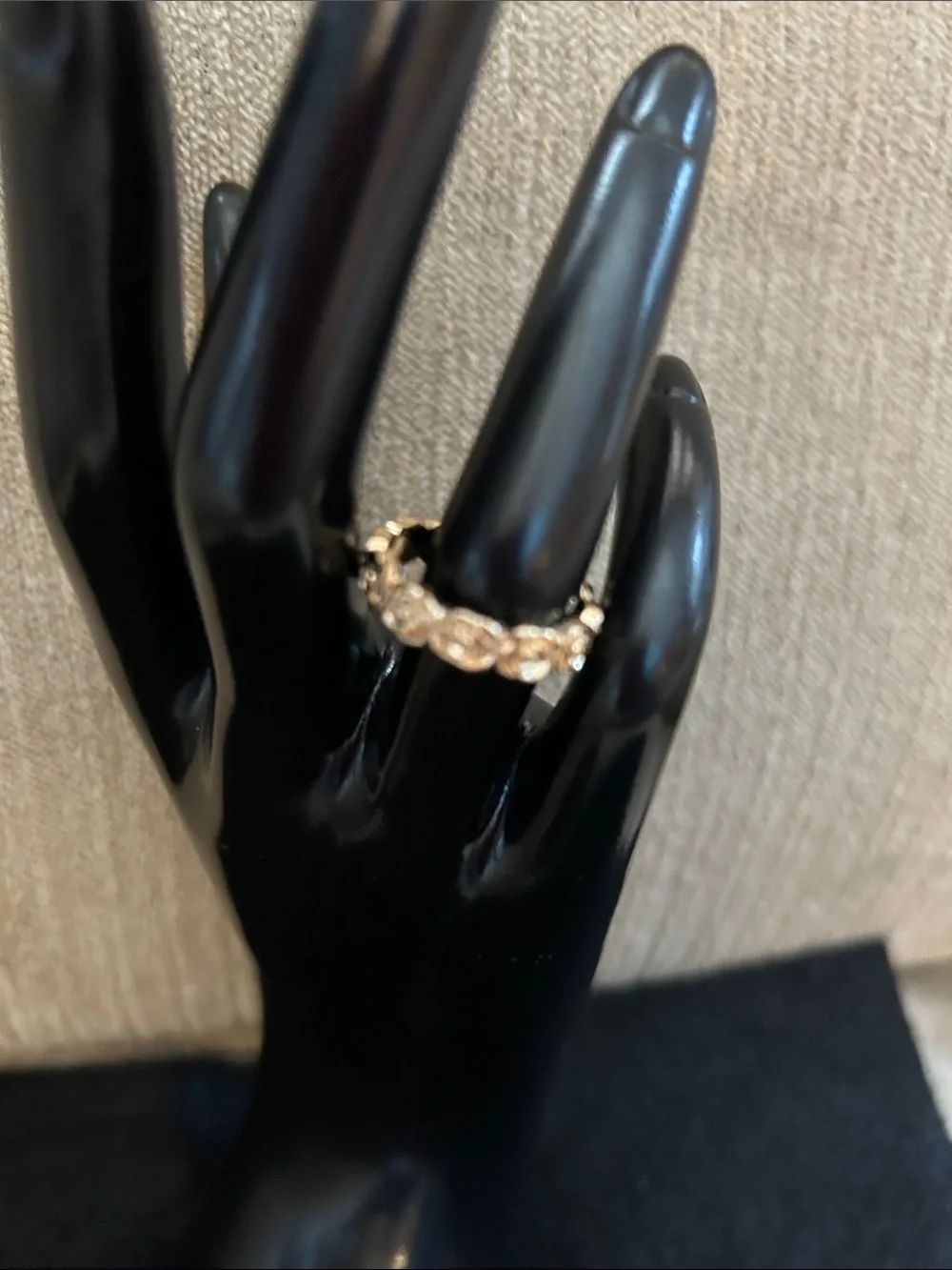 Gold Floral Link Stackable Ring - Women Jewelry size 8